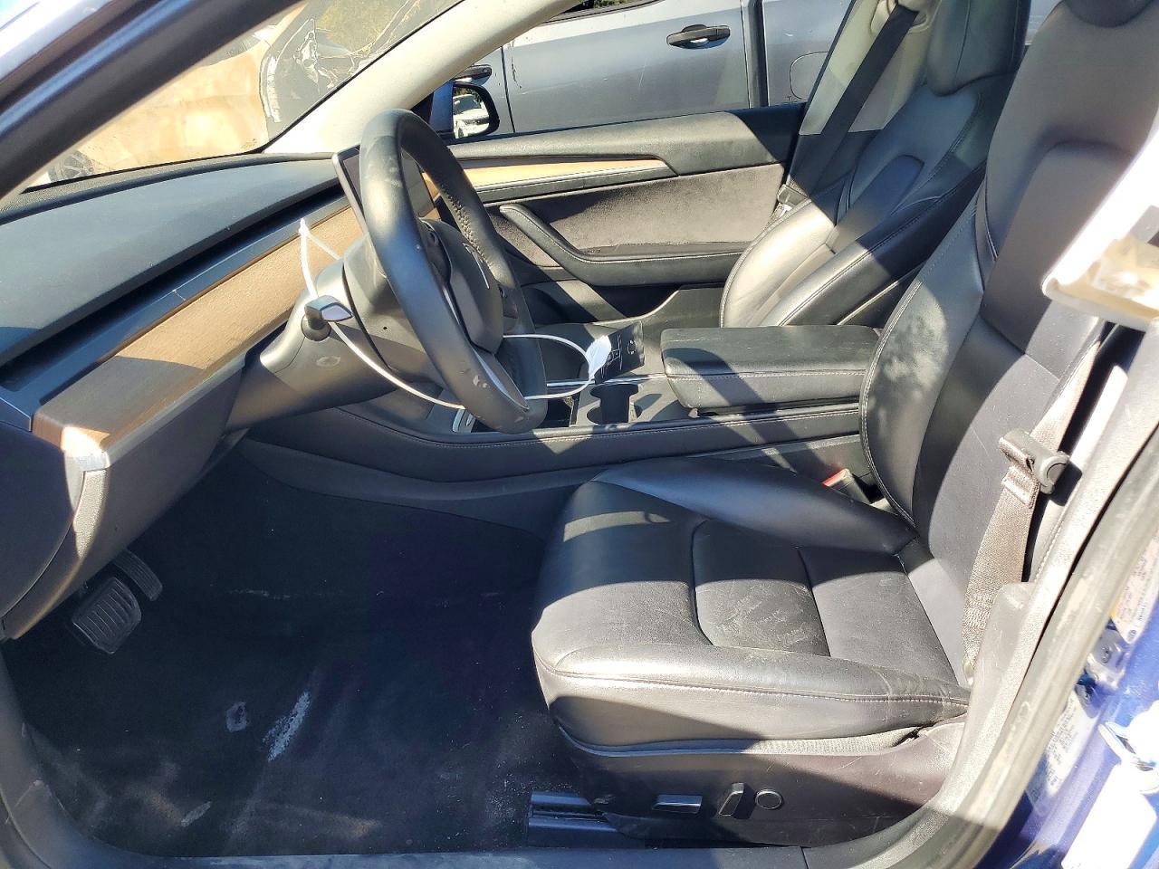 2021 Tesla Model 3 - Фото 7
