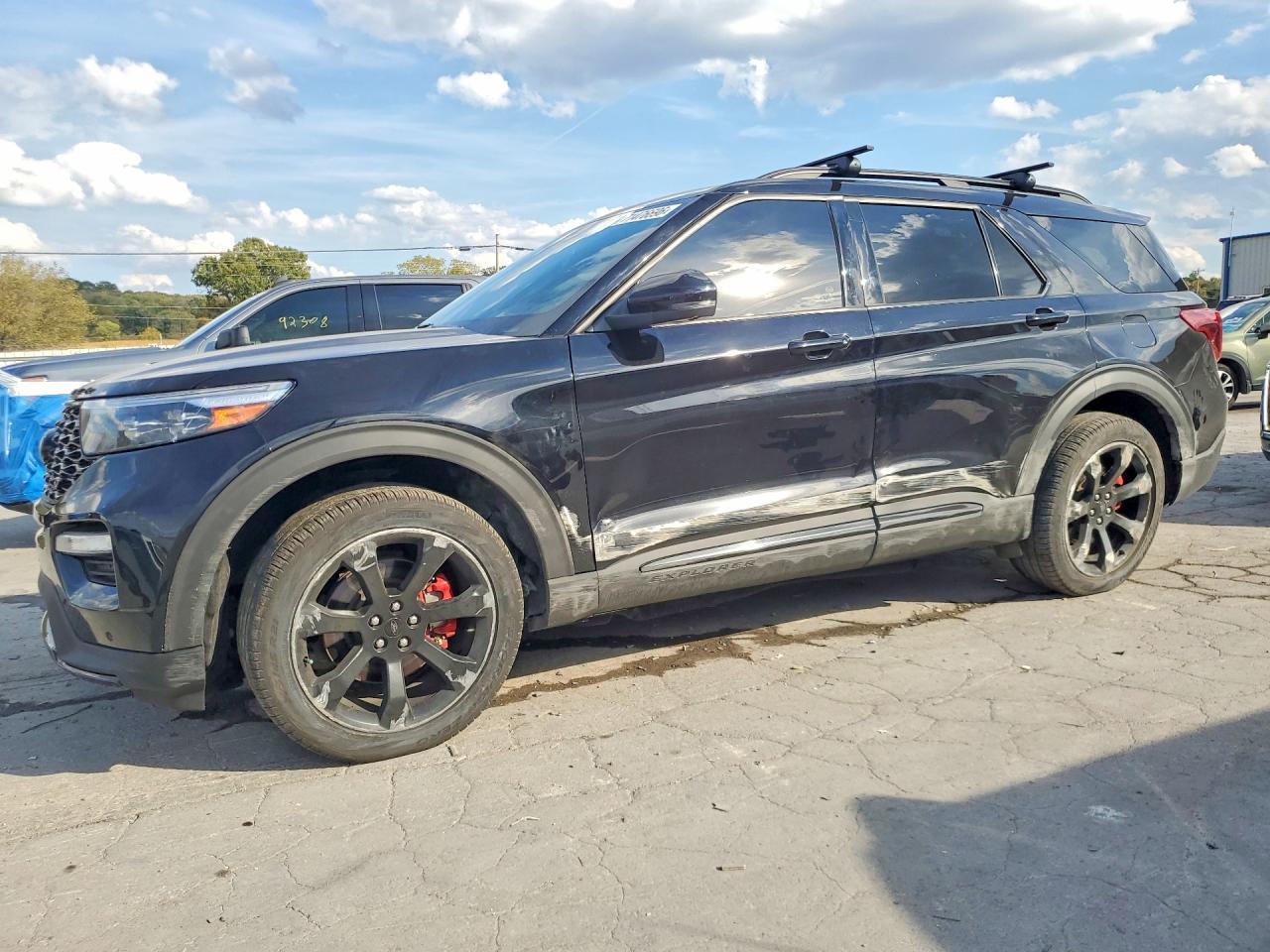 2022 Ford Explorer St
