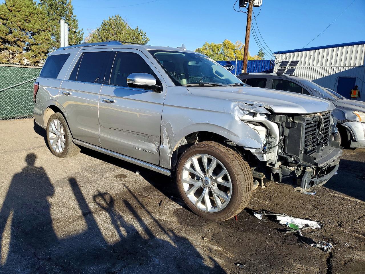 2019 Ford Expedition Platinum - Image 4