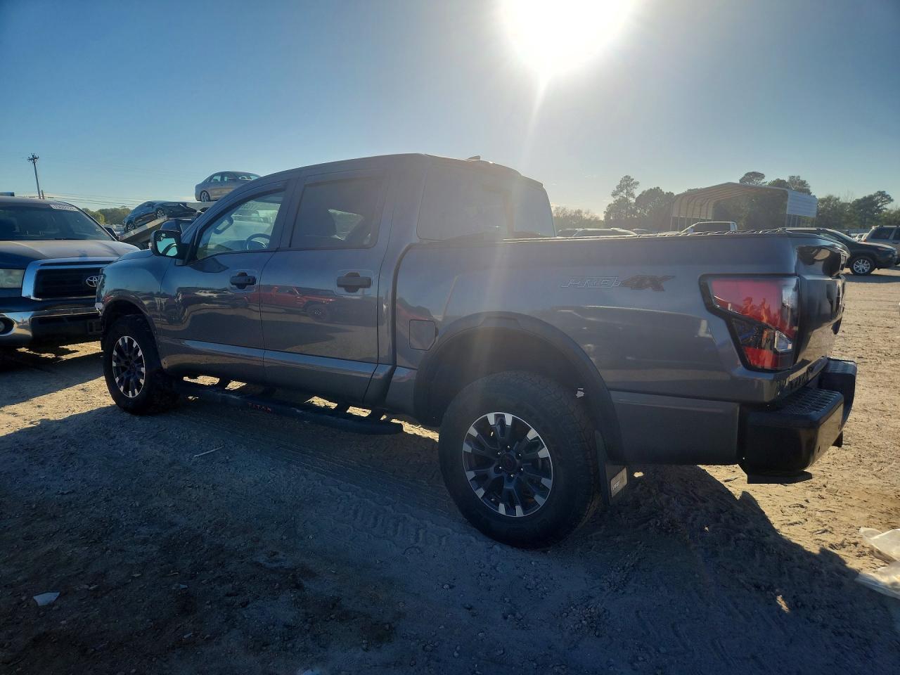 2023 Nissan Titan Pro-4X - Image 2