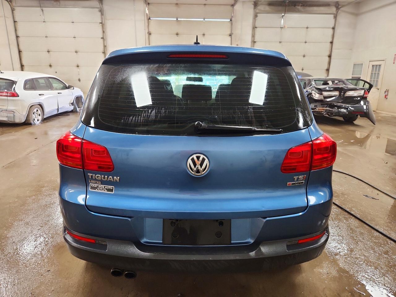 2017 Volkswagen Tiguan S - Image 6