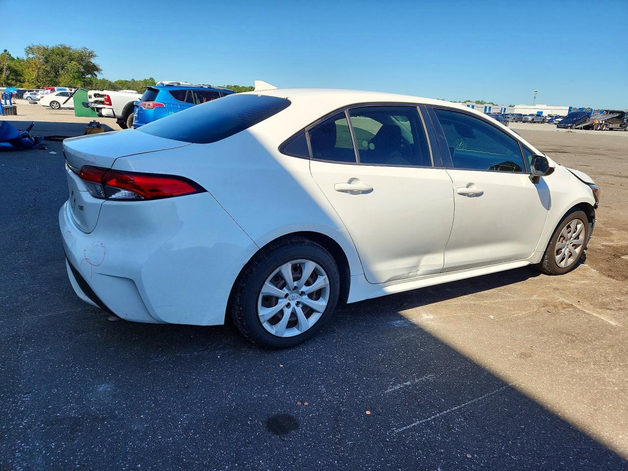 2020 Toyota Corolla Le - Image 3