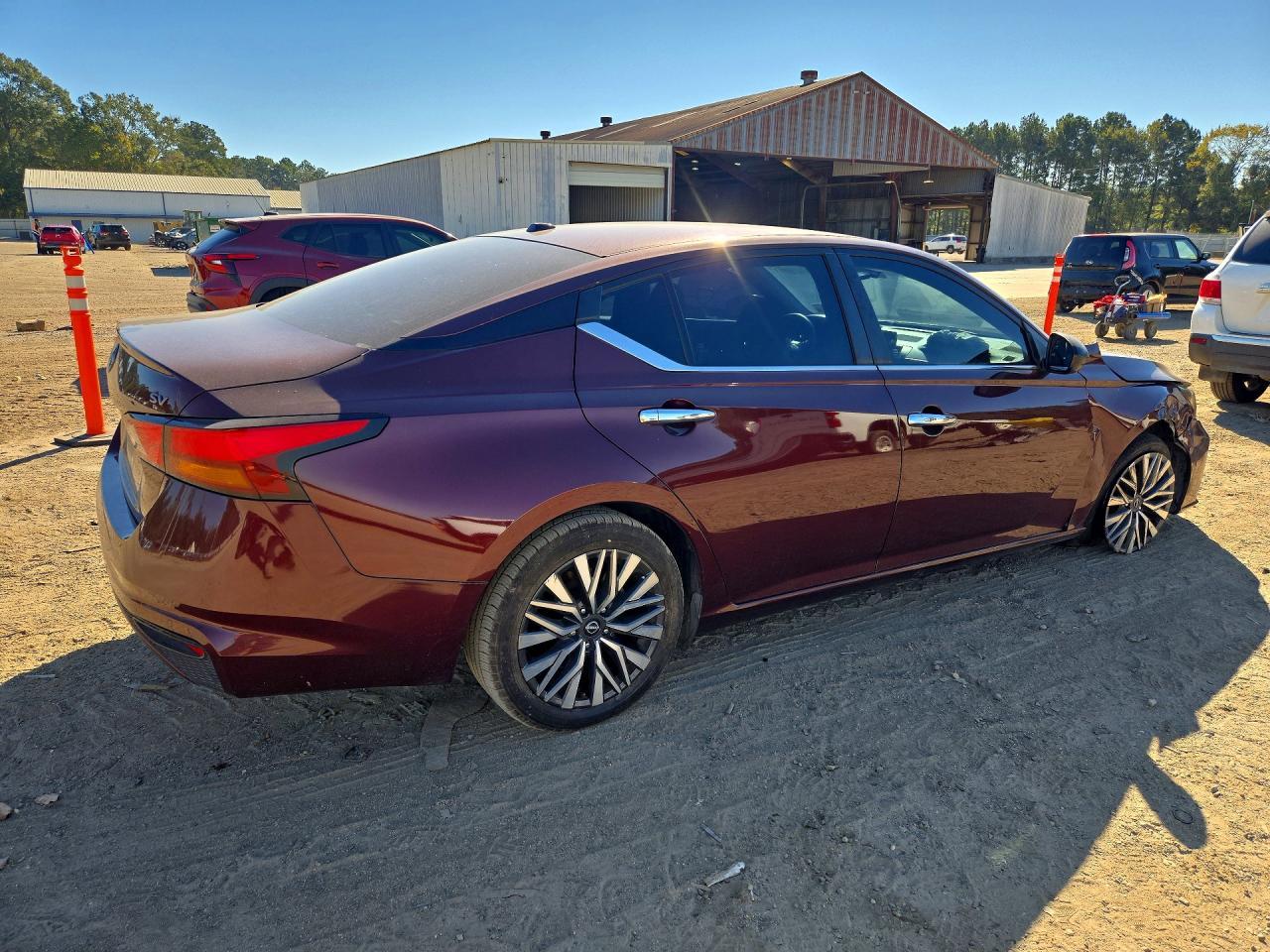 2024 Nissan Altima Sv - Image 3