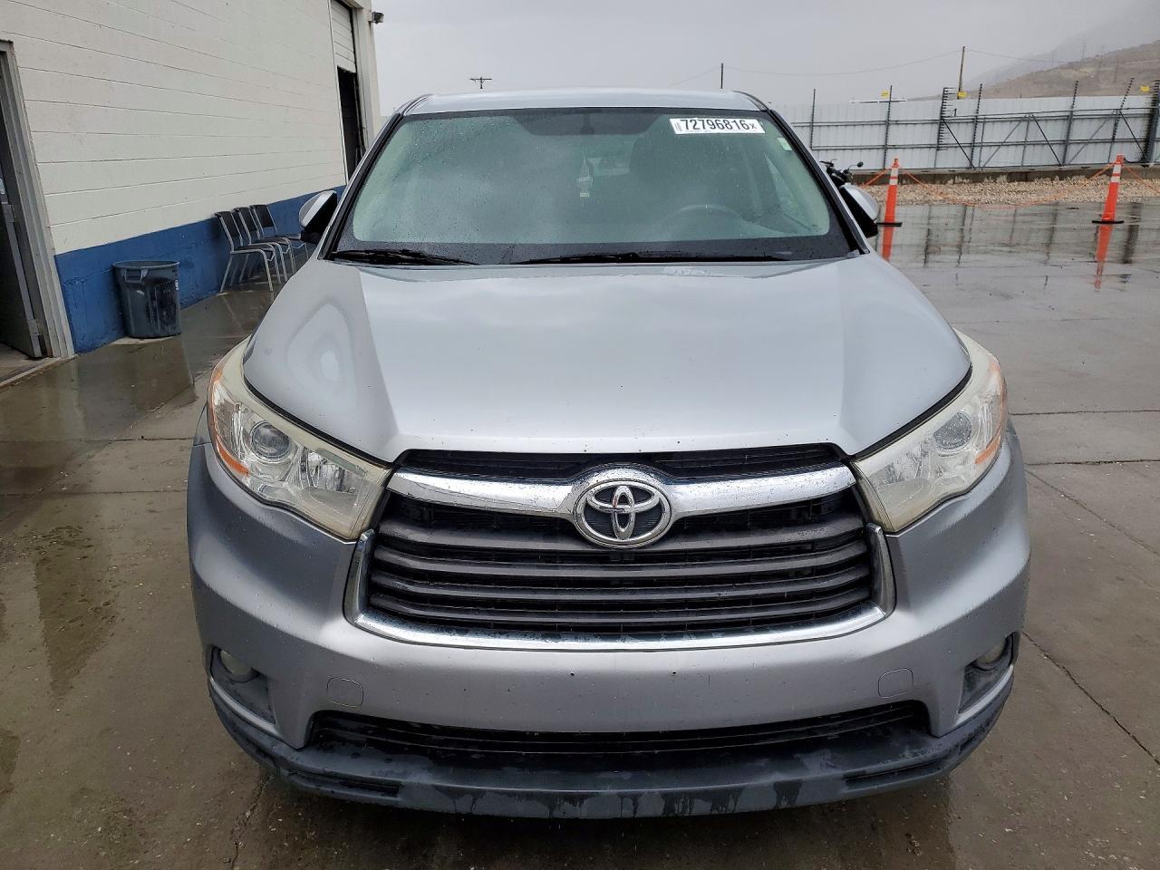 2016 Toyota Highlander Le Plus - Фото 5