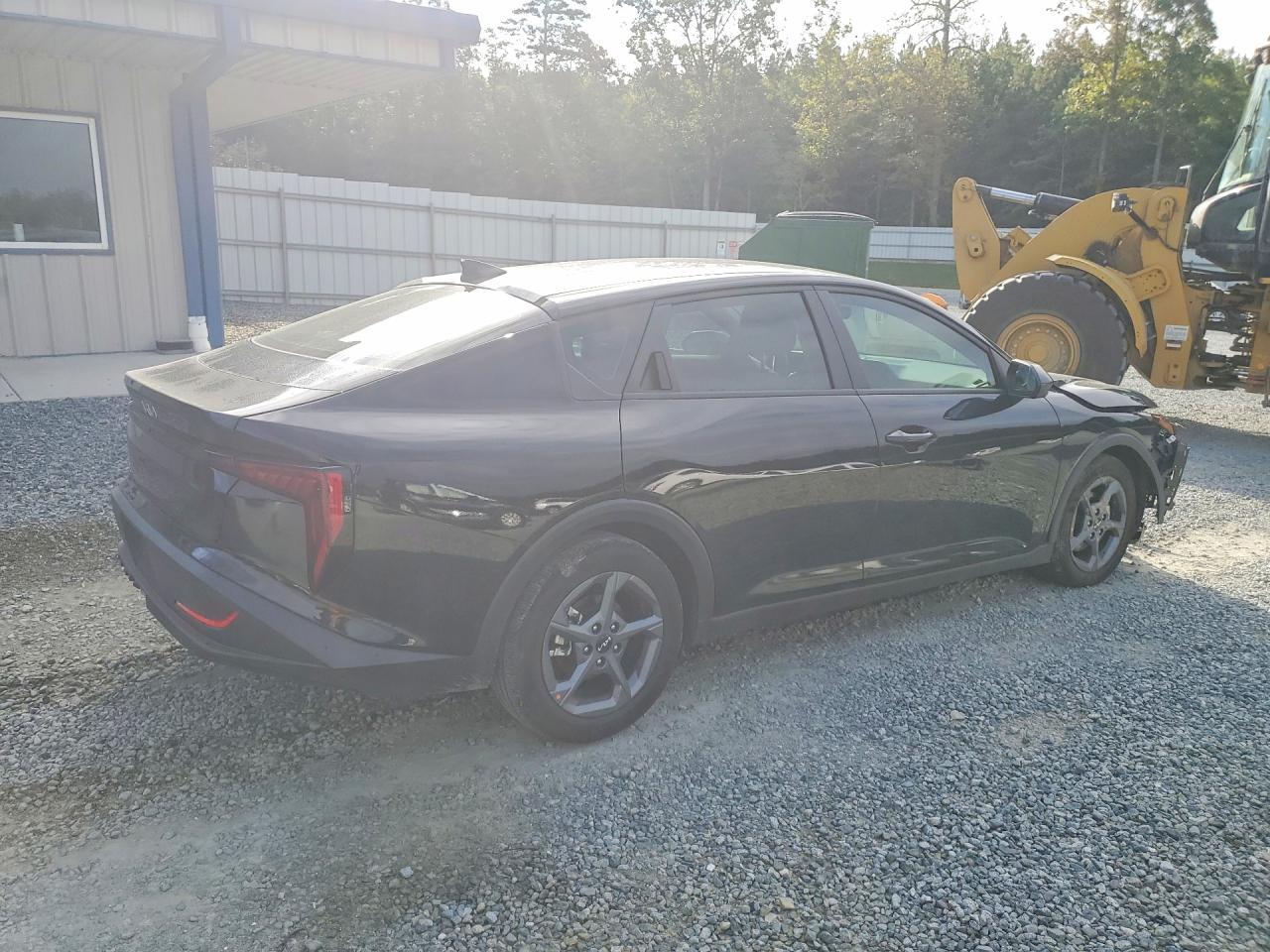 2025 Kia K4 Lxs - Image 3