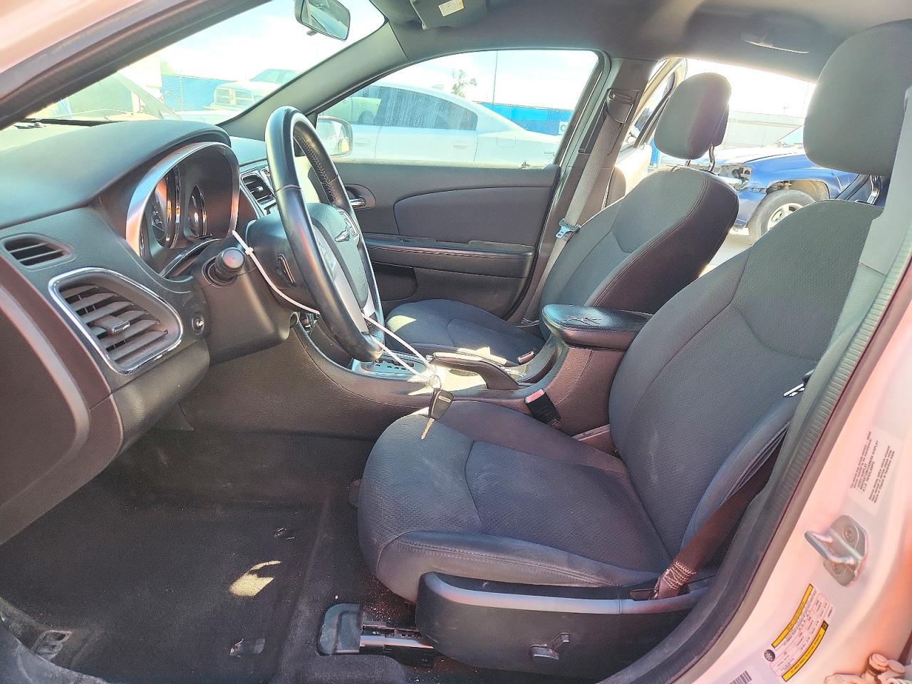 2012 Chrysler 200 Touring - Image 7