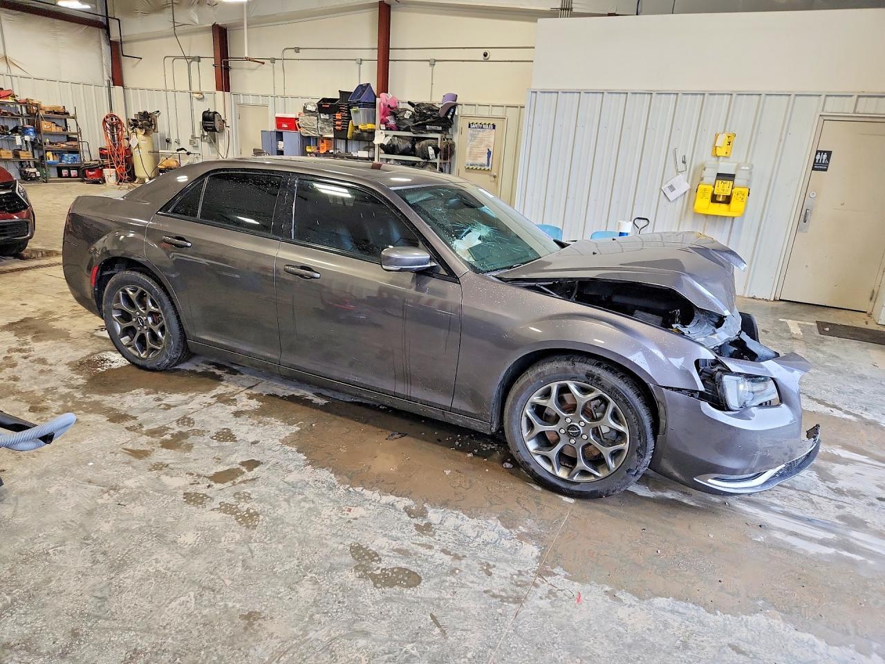 2015 Chrysler 300 S - Фото 4