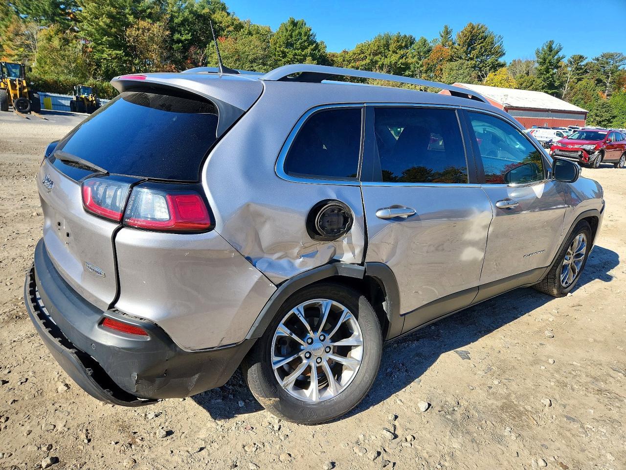 2019 Jeep Cherokee Latitude Plus - Image 3