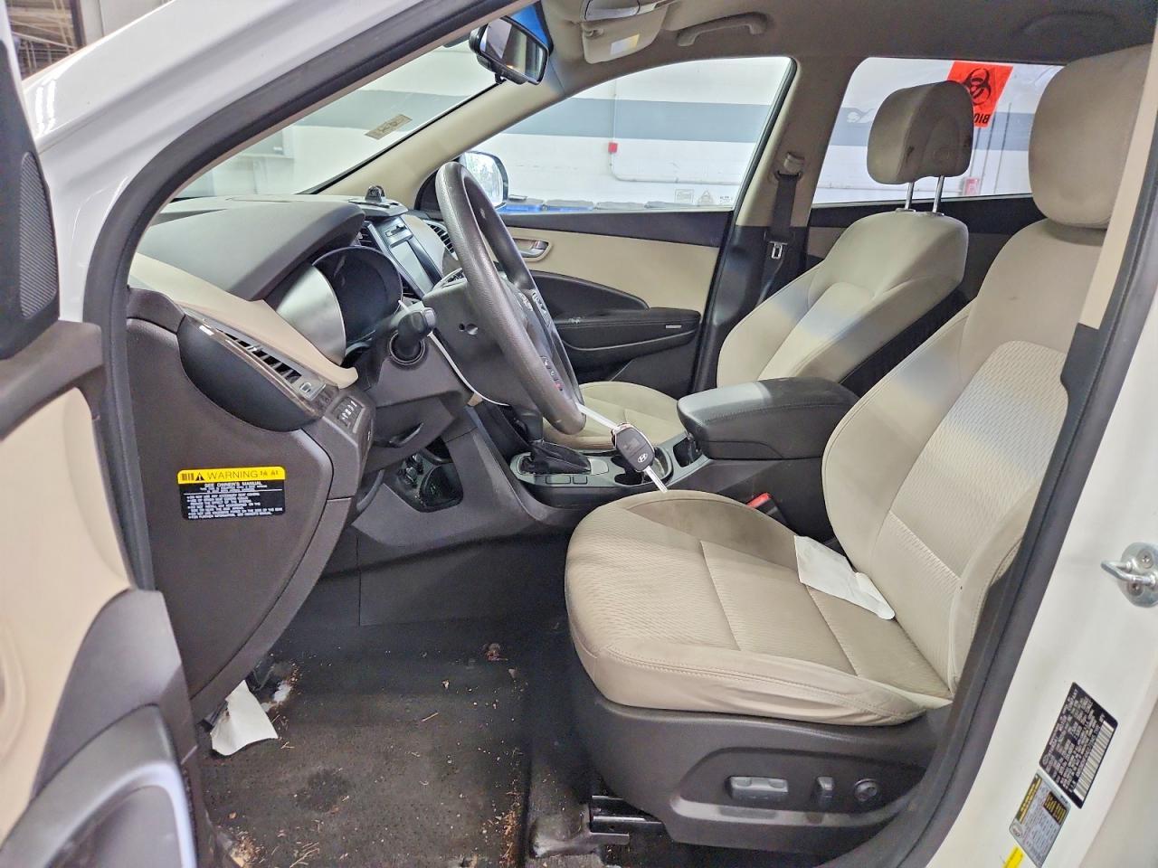 2017 Hyundai Santa Fe Se - Фото 7