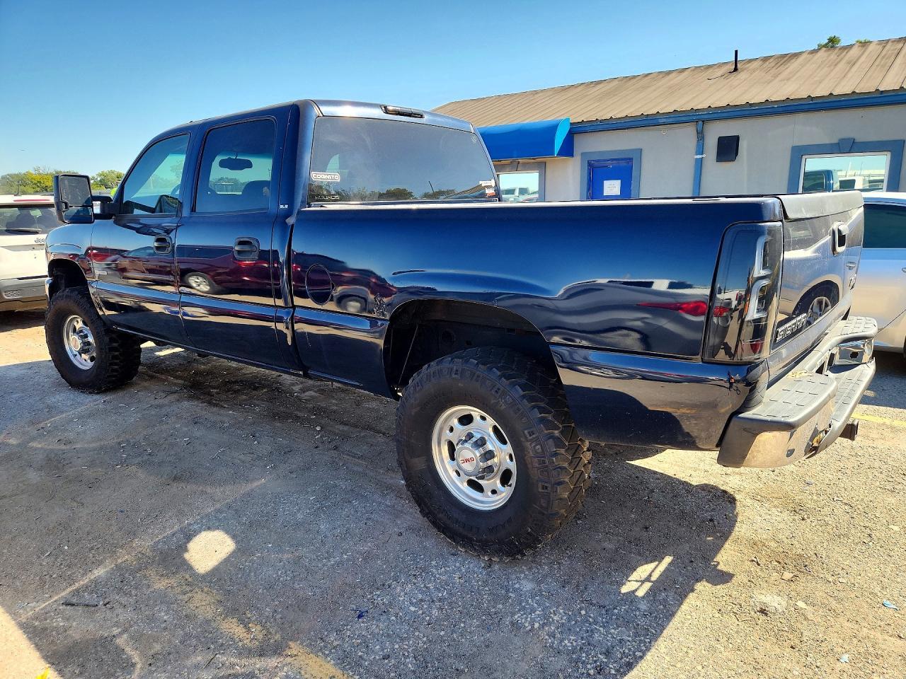 2006 GMC Sierra K2500 Heavy Duty - Фото 2