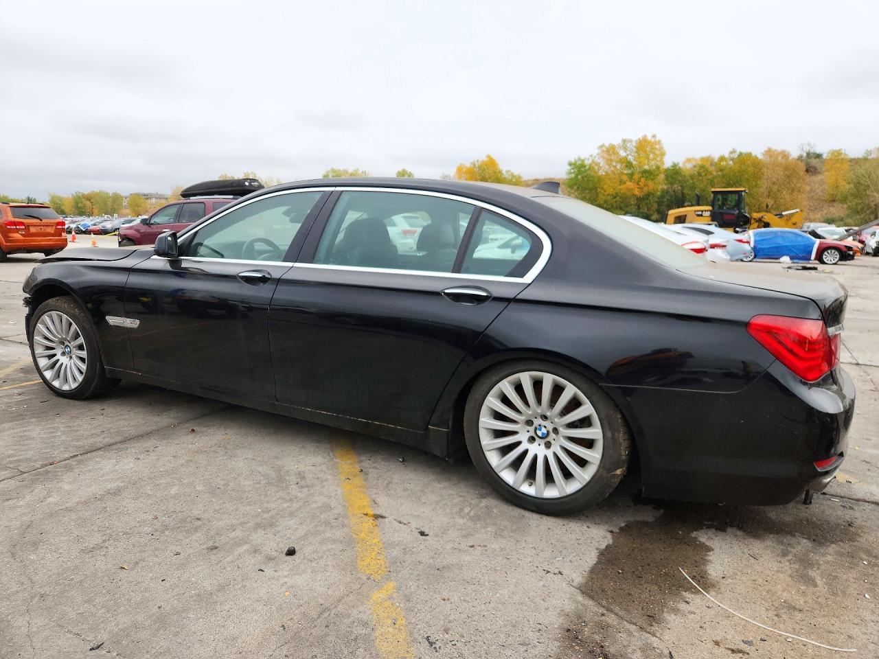 2012 BMW 750 Lxi - Фото 2