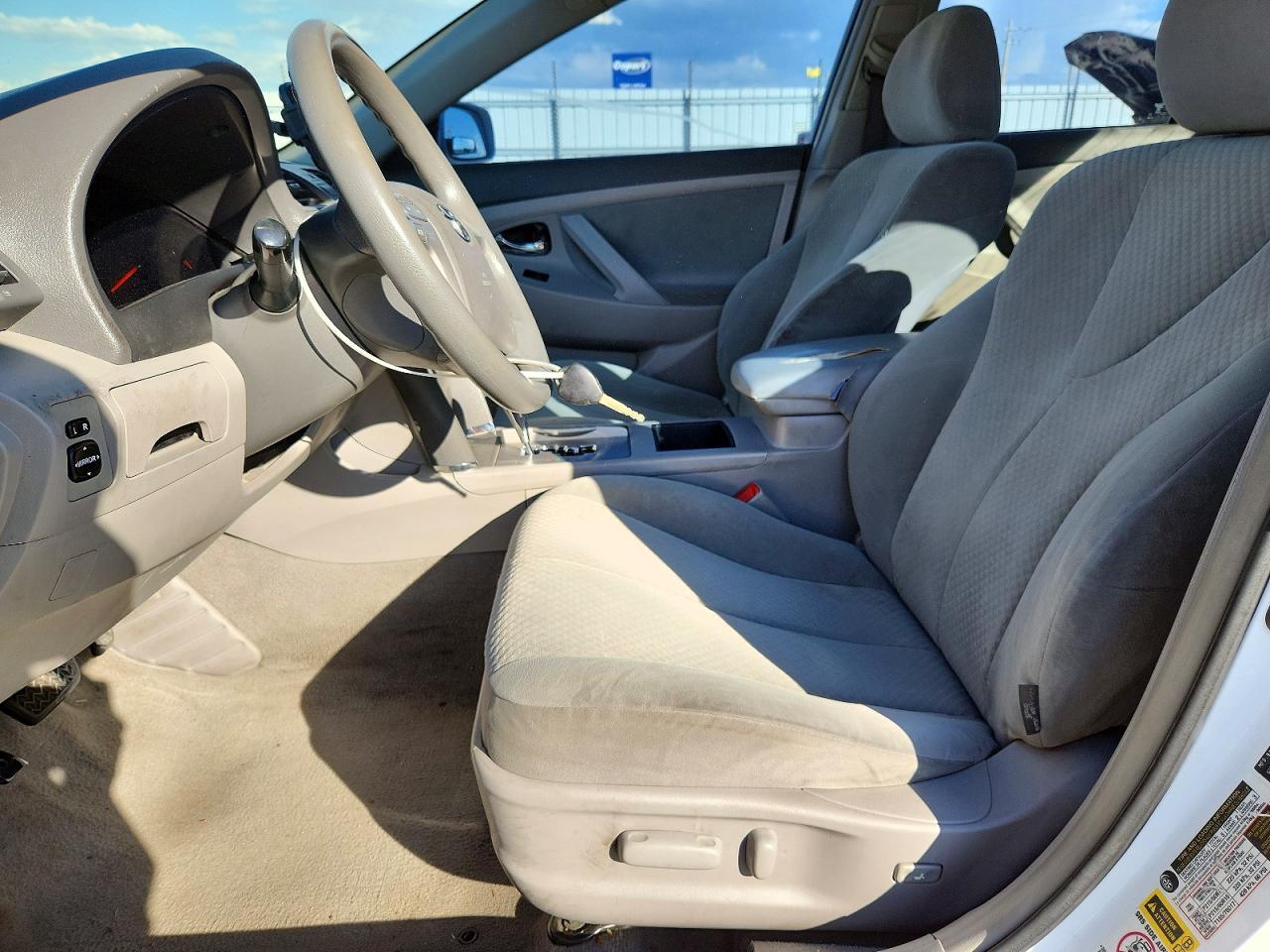 2009 Toyota Camry Le - Фото 7