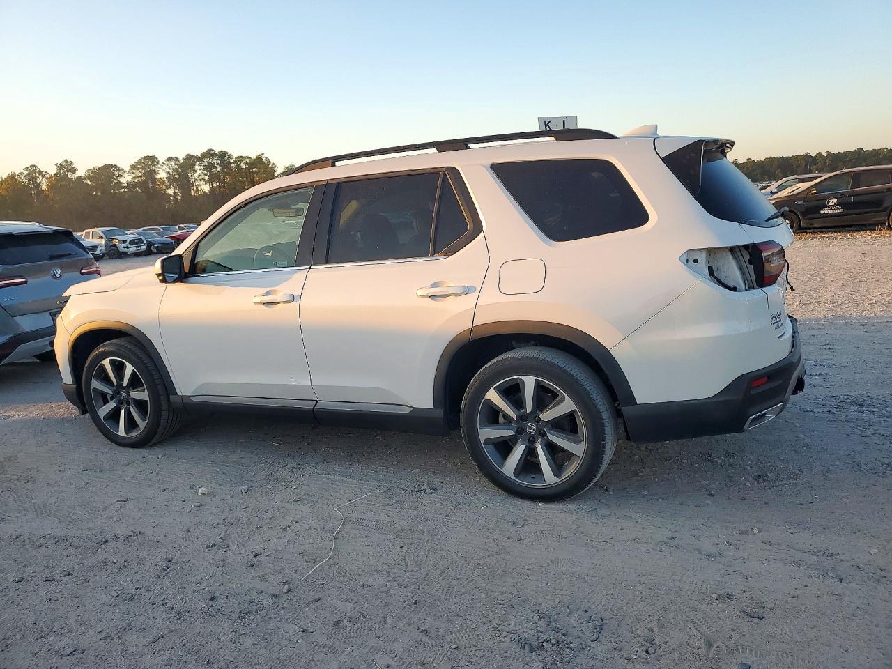 2024 Honda Pilot Elite - Фото 2