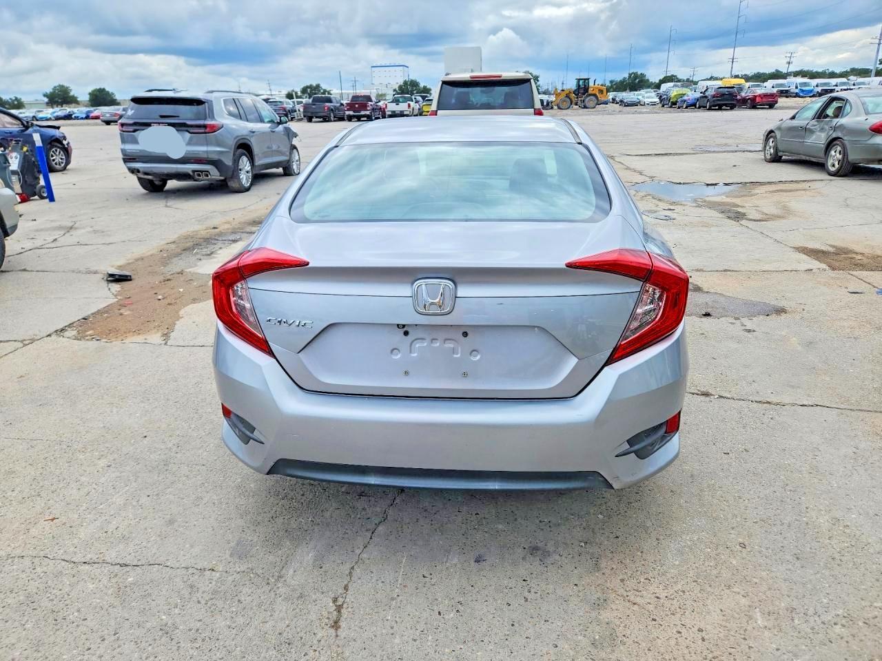 2016 Honda Civic Lx - Фото 6