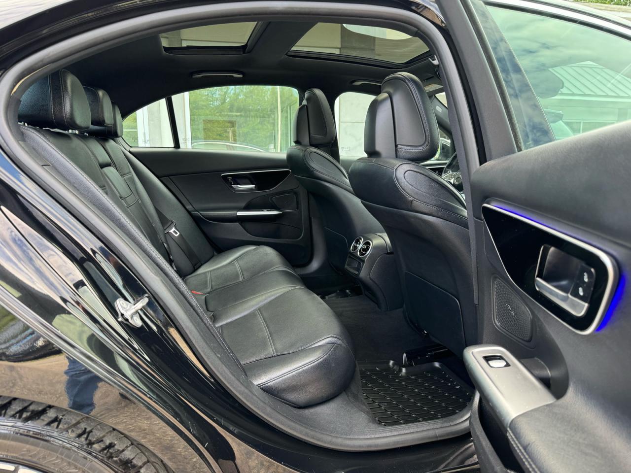 2023 Mercedes-Benz C 300 4Matic - Image 6
