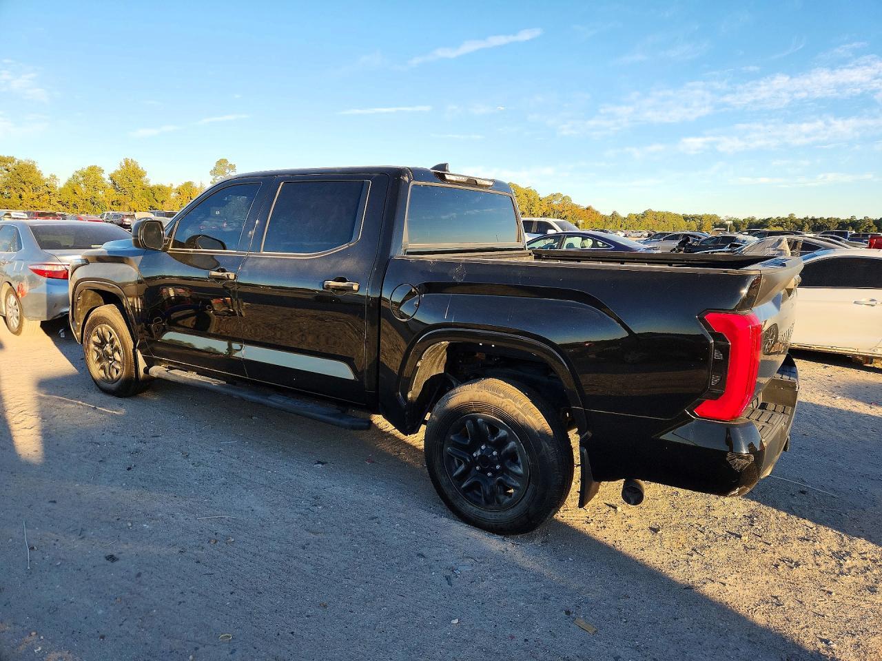 2026 Toyota Tundra Sr - Фото 2