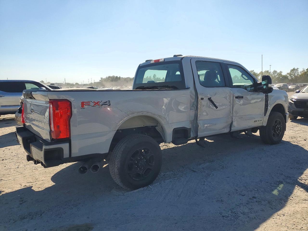 2026 Ford F350 Super Duty - Image 3