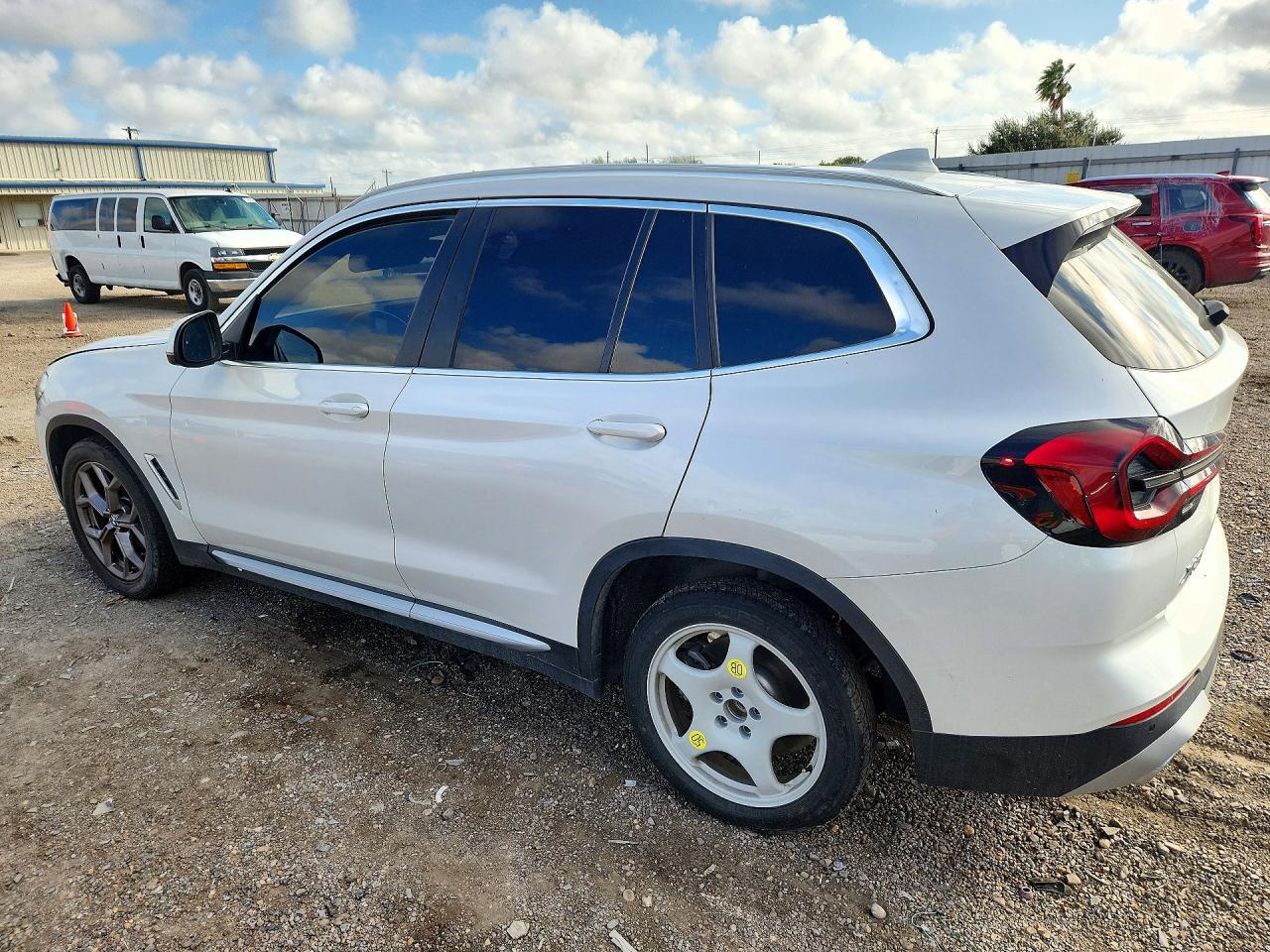 2022 BMW X3 - Image 2