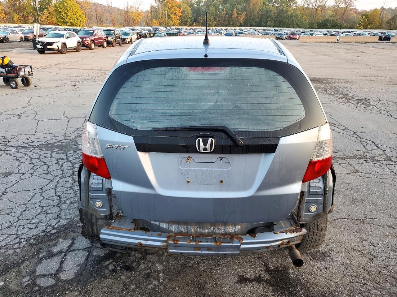 2011 Honda Fit - Фото 6