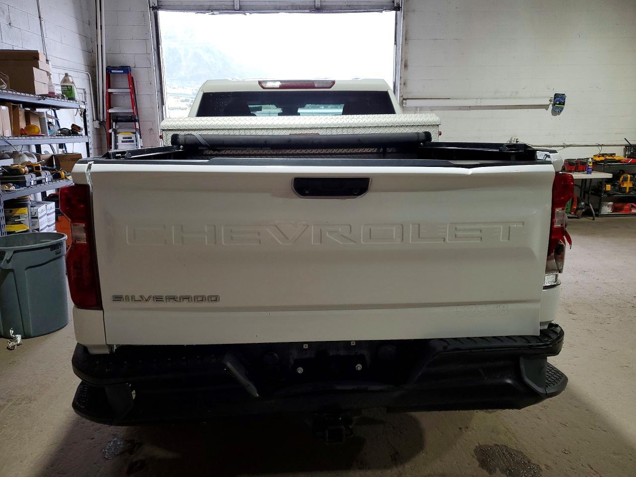 2022 Chevrolet Silverado K1500 - Фото 6