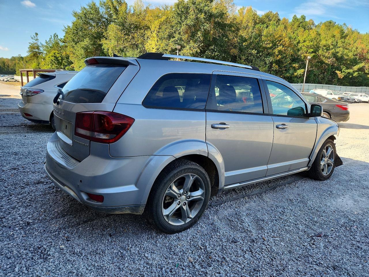 2016 Dodge Journey Crossroad - Image 3