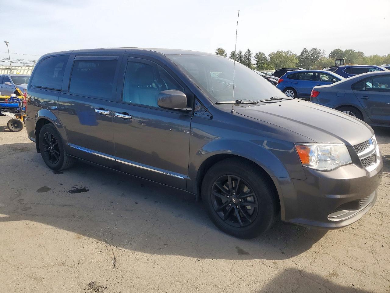 2019 Dodge Grand Caravan Gt - Фото 4