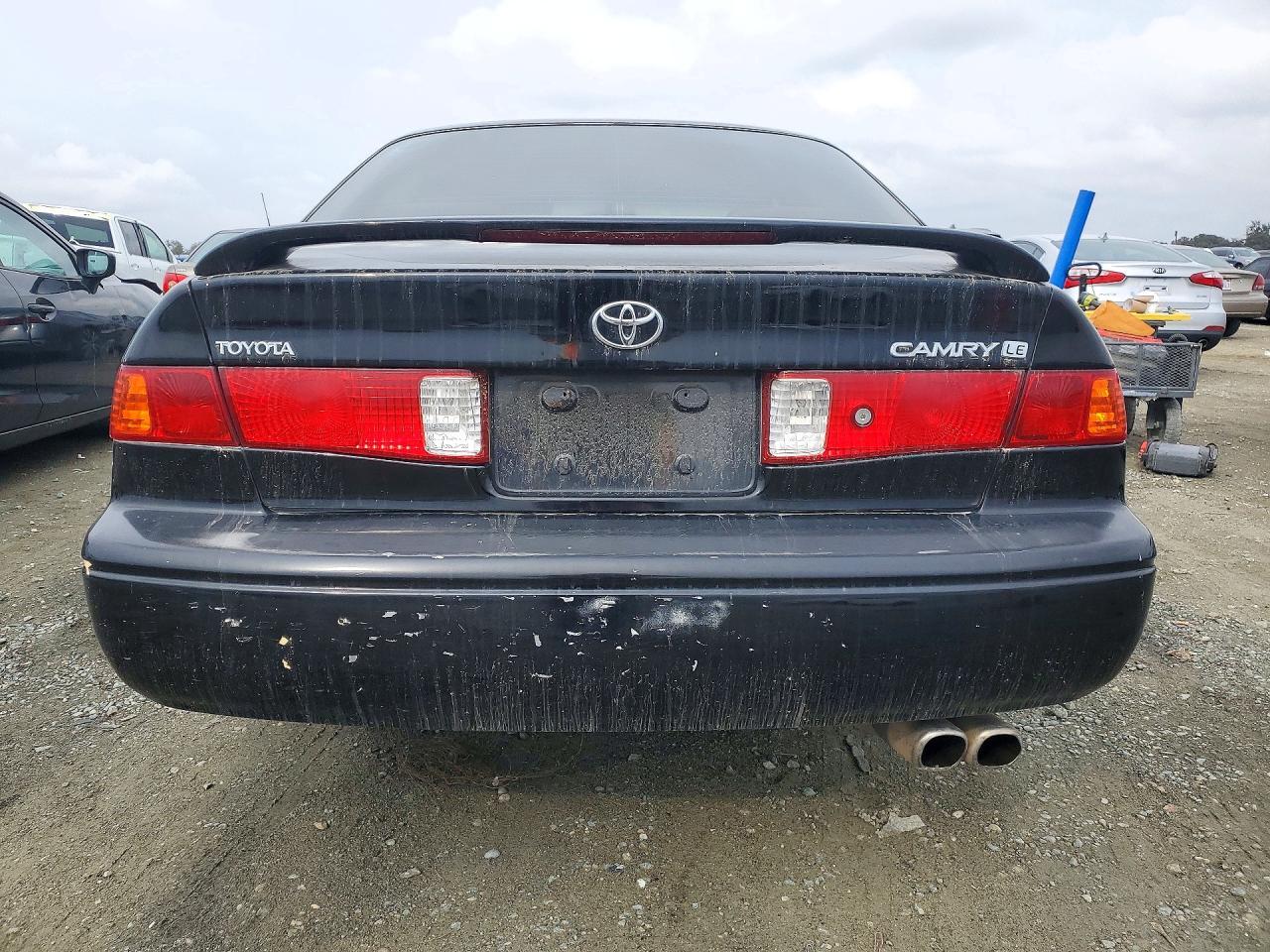 2000 Toyota Camry Le - Image 6
