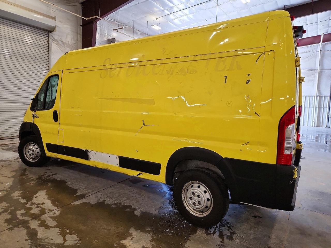 2021 Ram Promaster 2500 Delivery Van - Фото 2