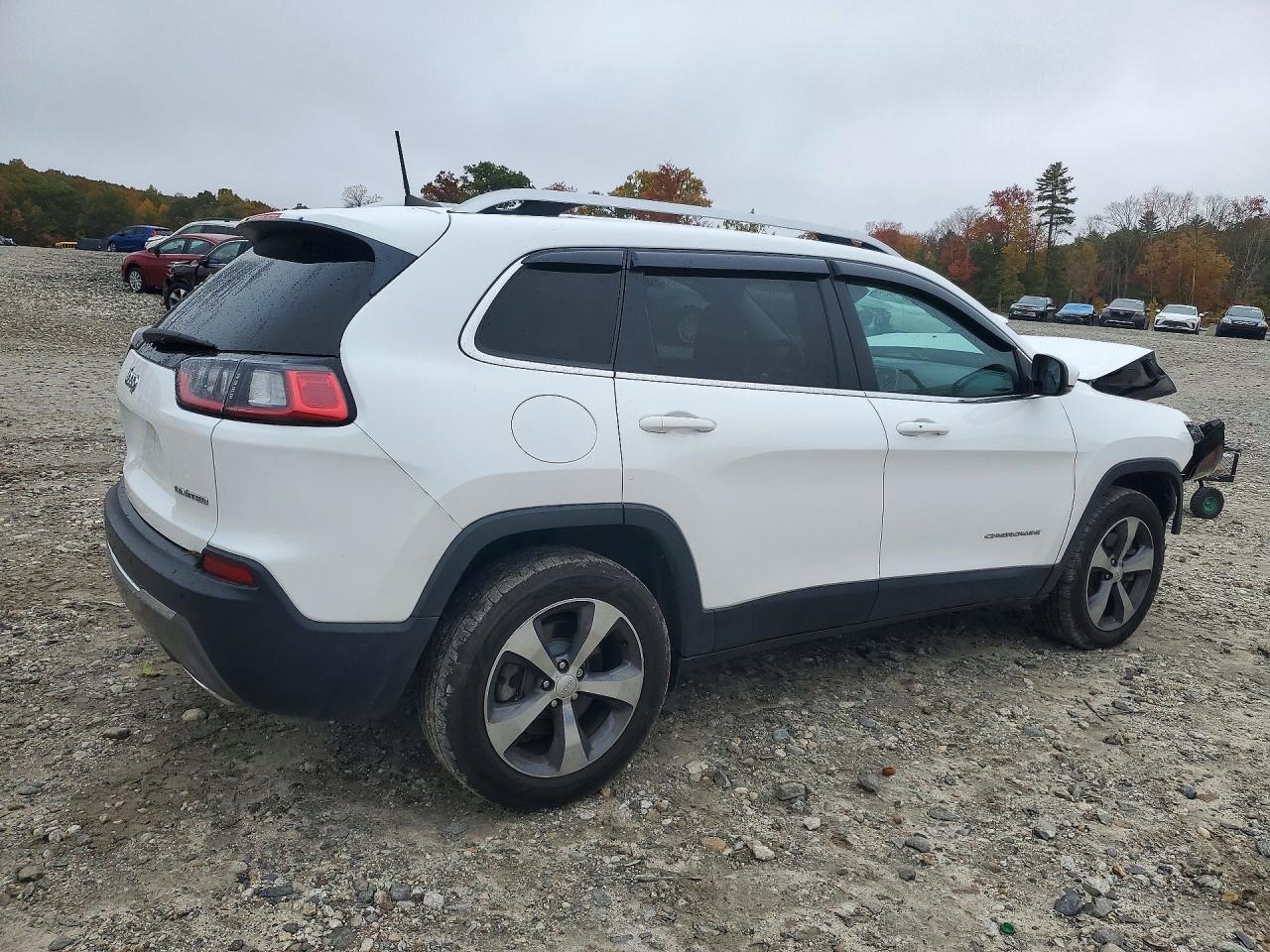2019 Jeep Cherokee Limited - Image 3