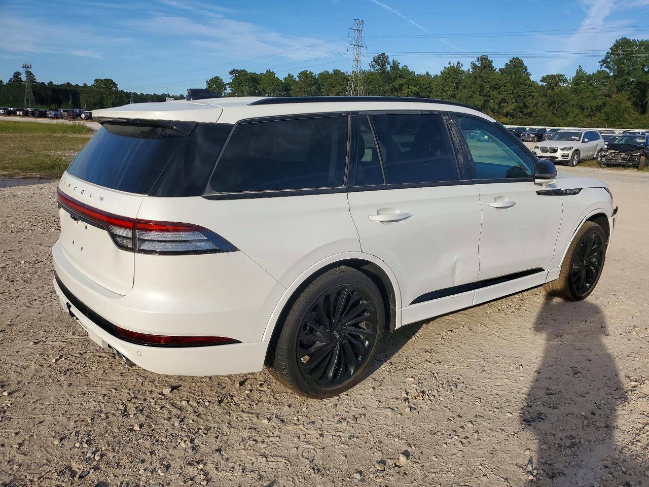 2025 Lincoln Aviator Reserve - Фото 3