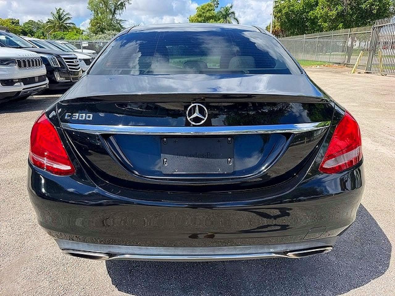 2016 Mercedes-Benz C 300 - Фото 6