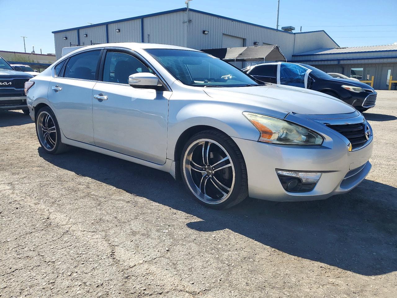 2013 Nissan Altima 2.5 - Фото 4