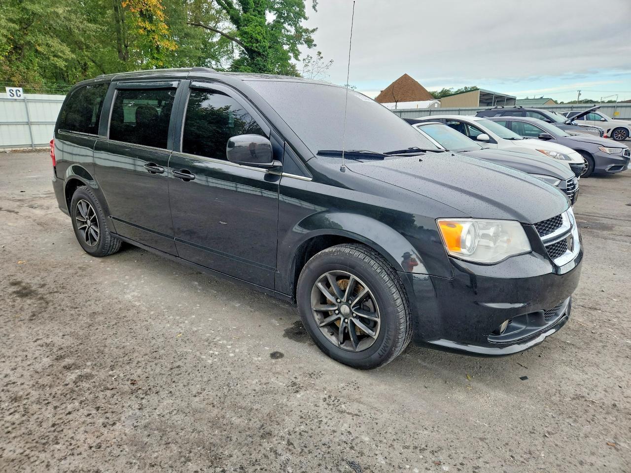 2018 Dodge Grand Caravan Sxt - Image 4