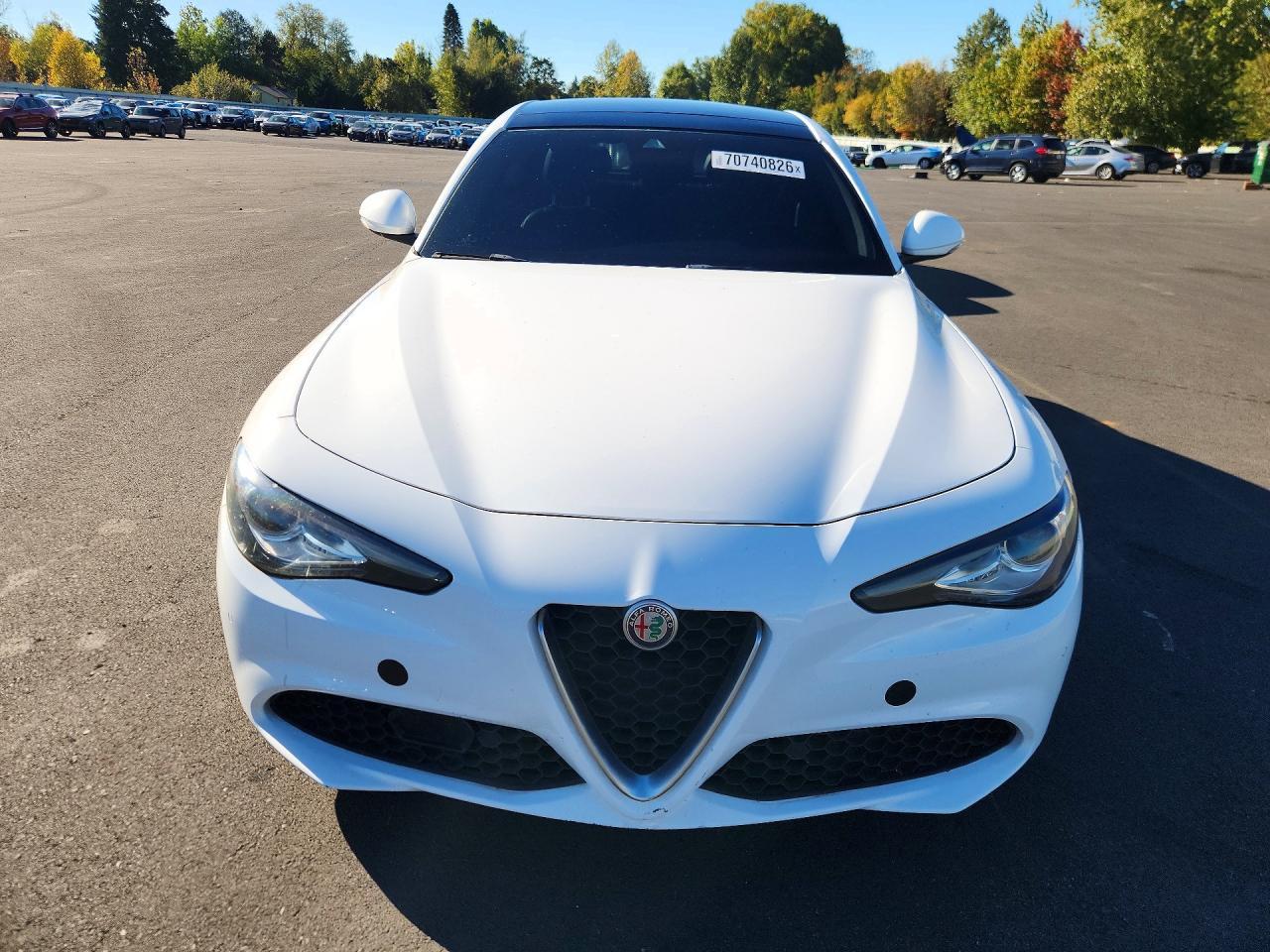2017 Alfa Romeo Giulia Ti - Image 5