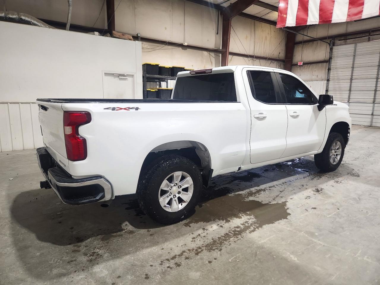 2020 Chevrolet Silverado K1500 Lt - Фото 3