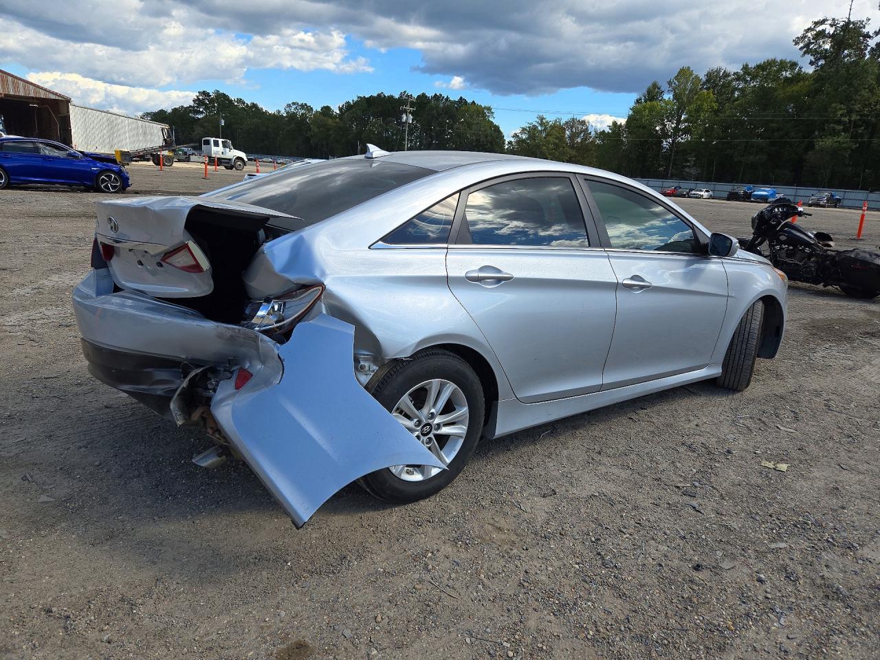 2014 Hyundai Sonata Gls - Image 3