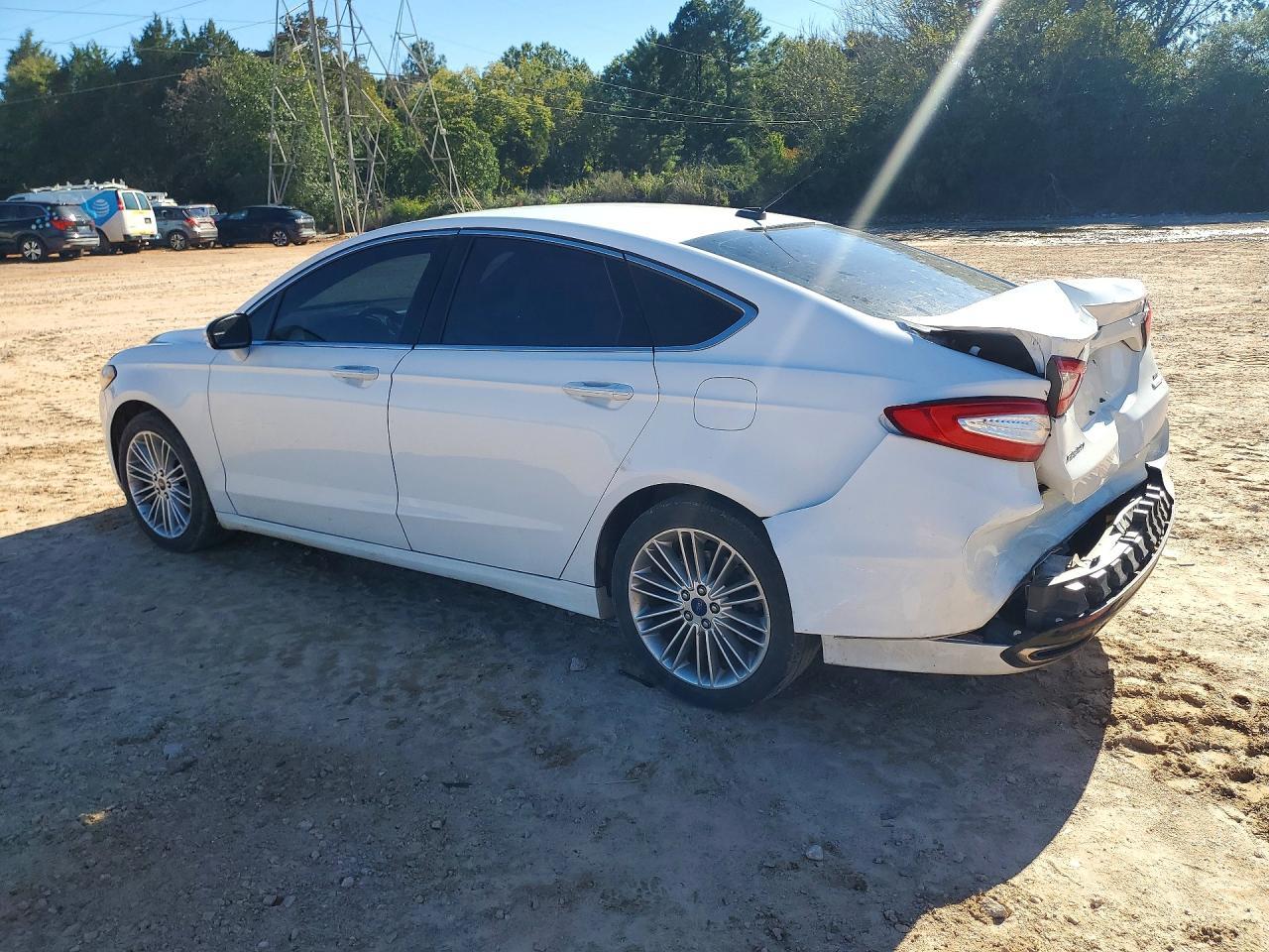 2016 Ford Fusion Se - Фото 2