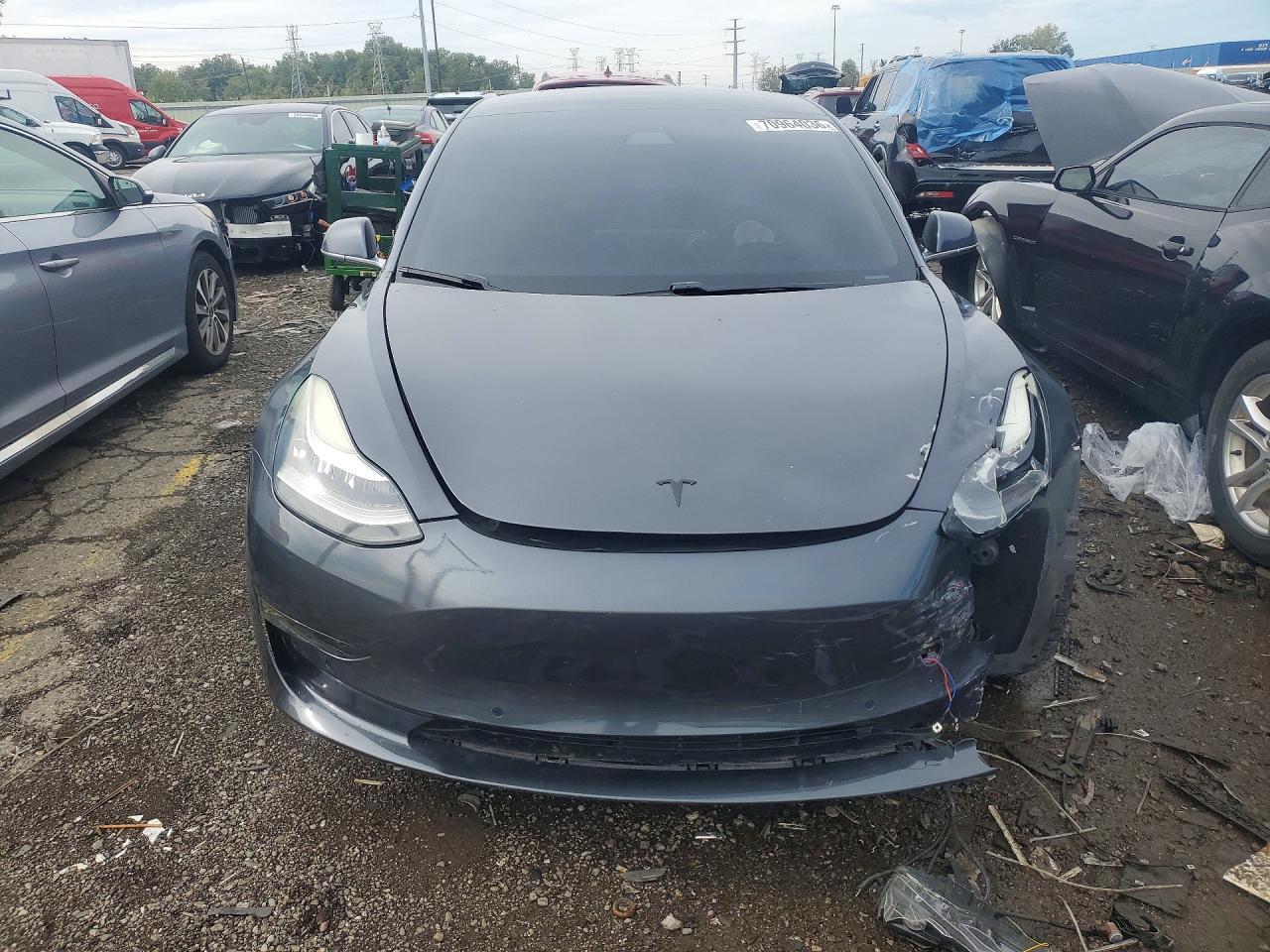 2019 Tesla Model 3 - Фото 5