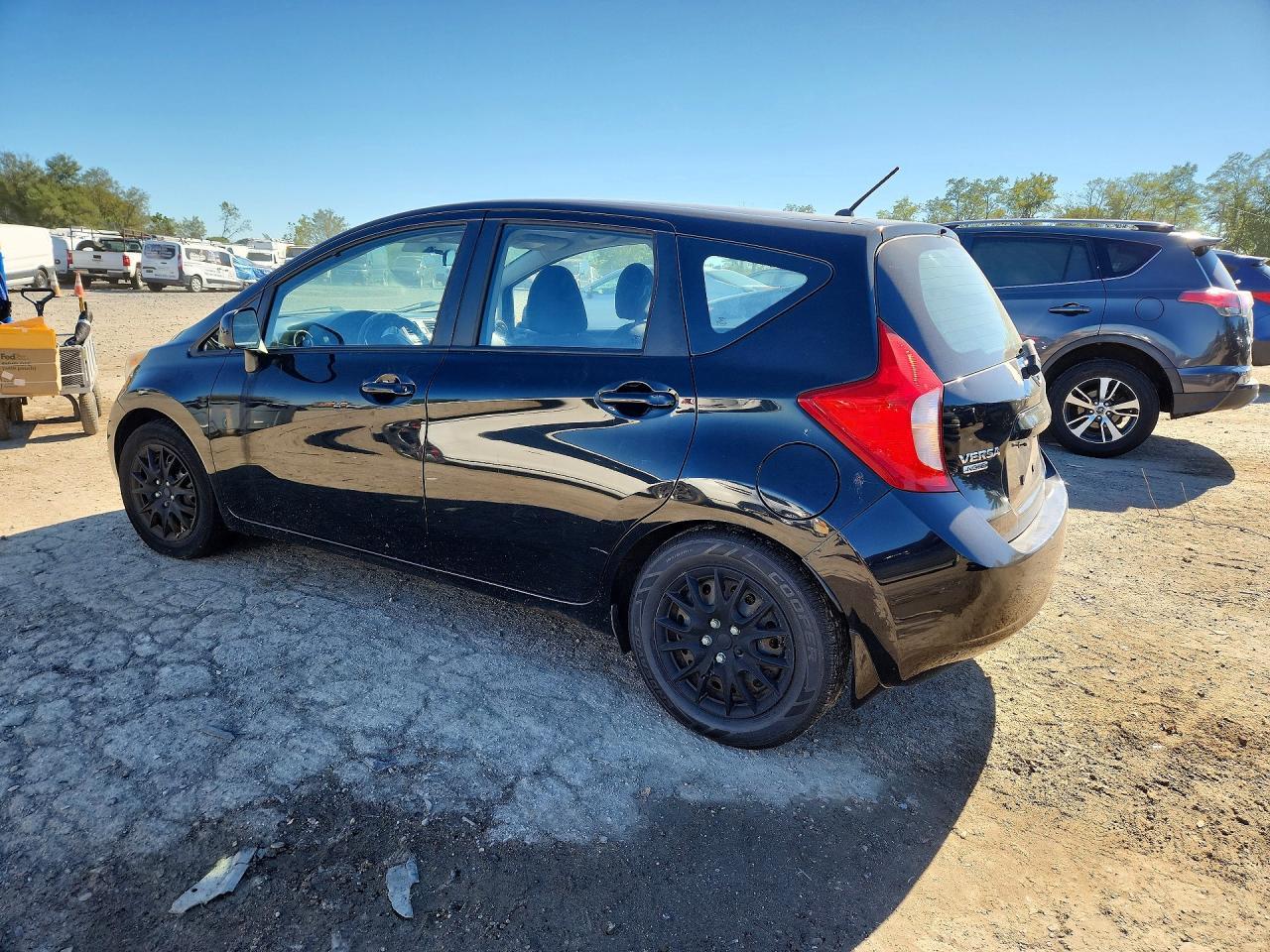 2014 Nissan Versa Note S - Image 2