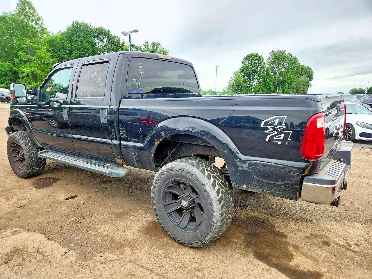 2014 Ford F250 Super Duty - Image 2