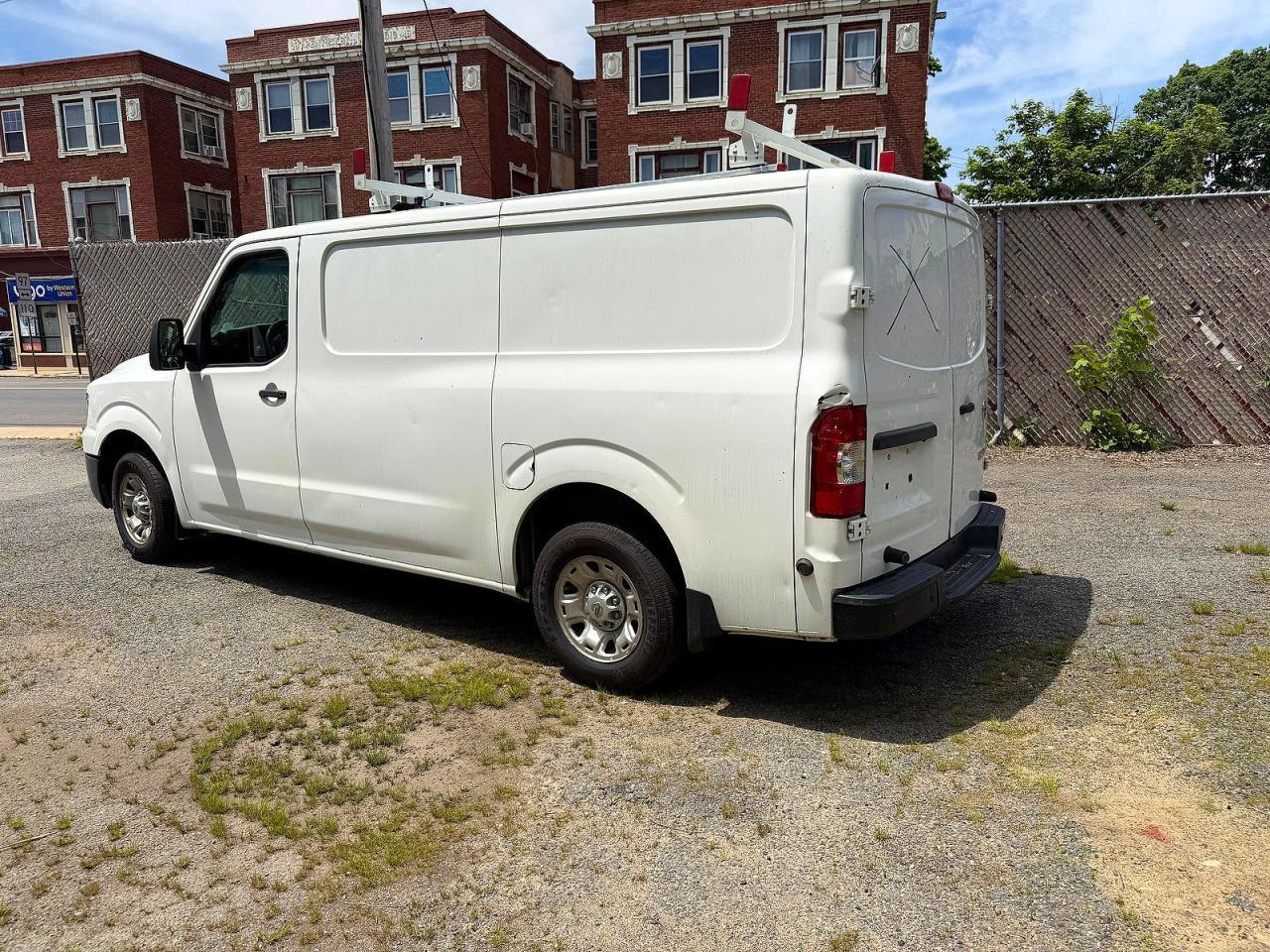 2020 Nissan Nv 2500 S - Фото 3