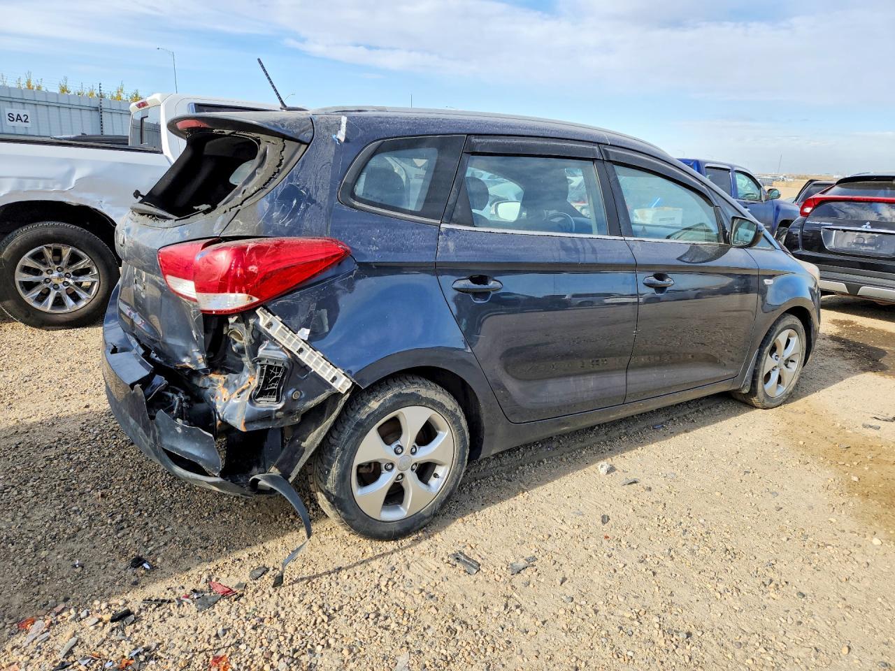 2015 Kia Rondo - Фото 3