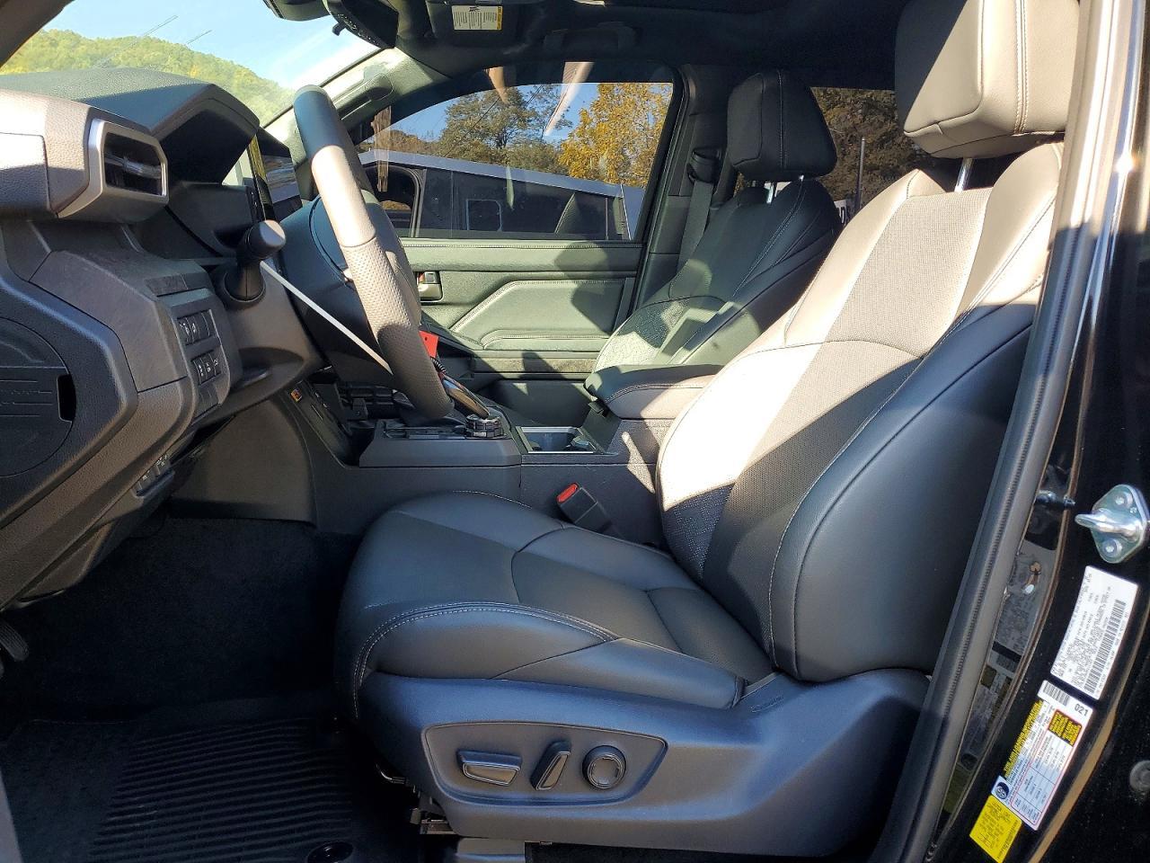 2025 Toyota Tacoma Limited - Image 7