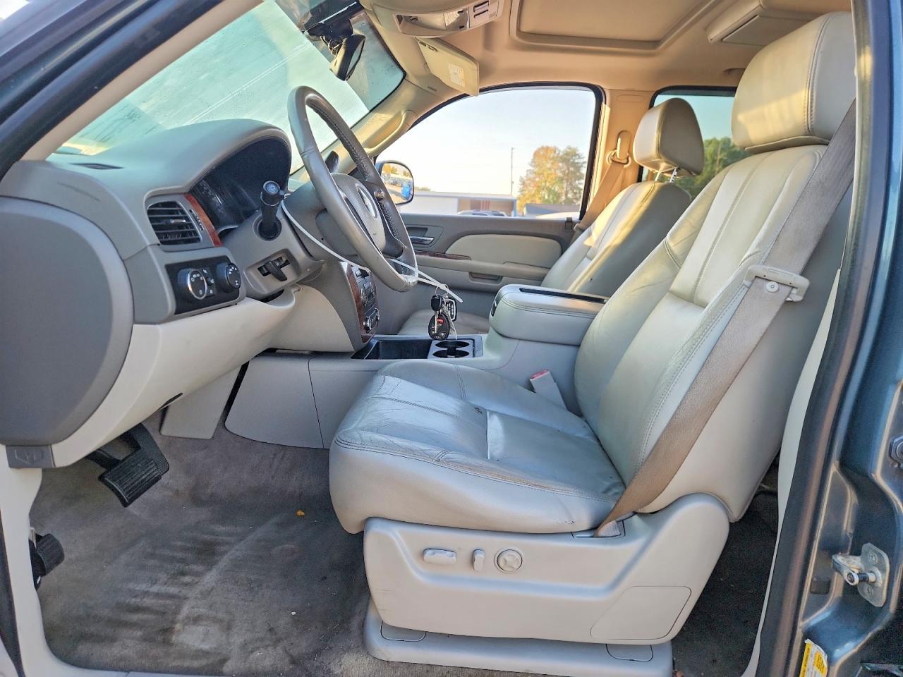 2008 Chevrolet Tahoe K1500 - Image 7