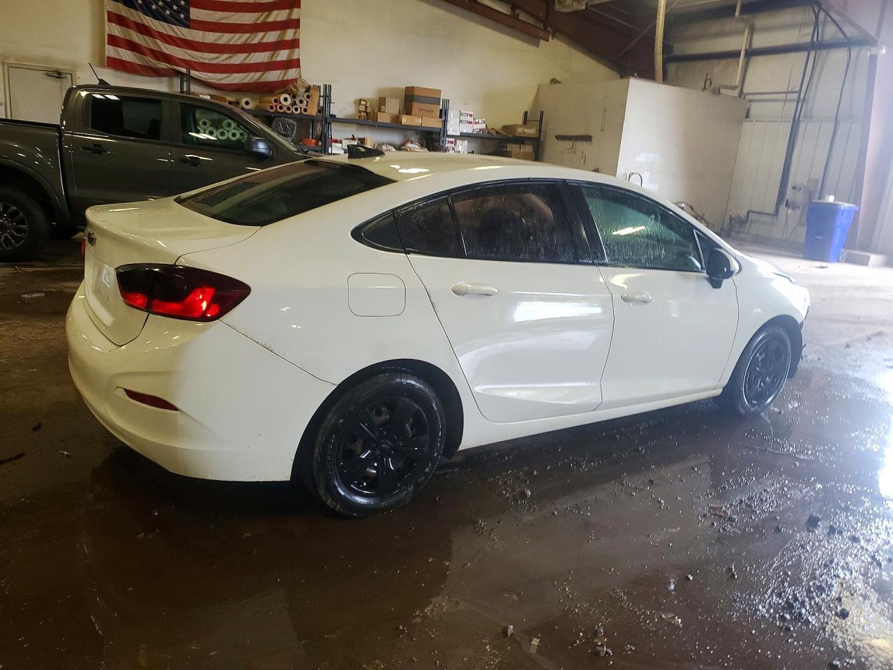 2016 Chevrolet Cruze Ls - Image 3