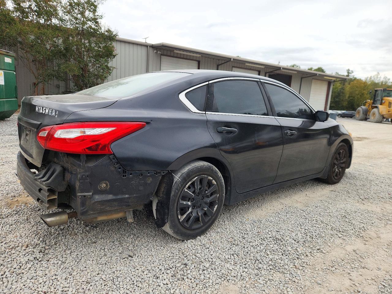 2016 Nissan Altima 2.5 S - Фото 3