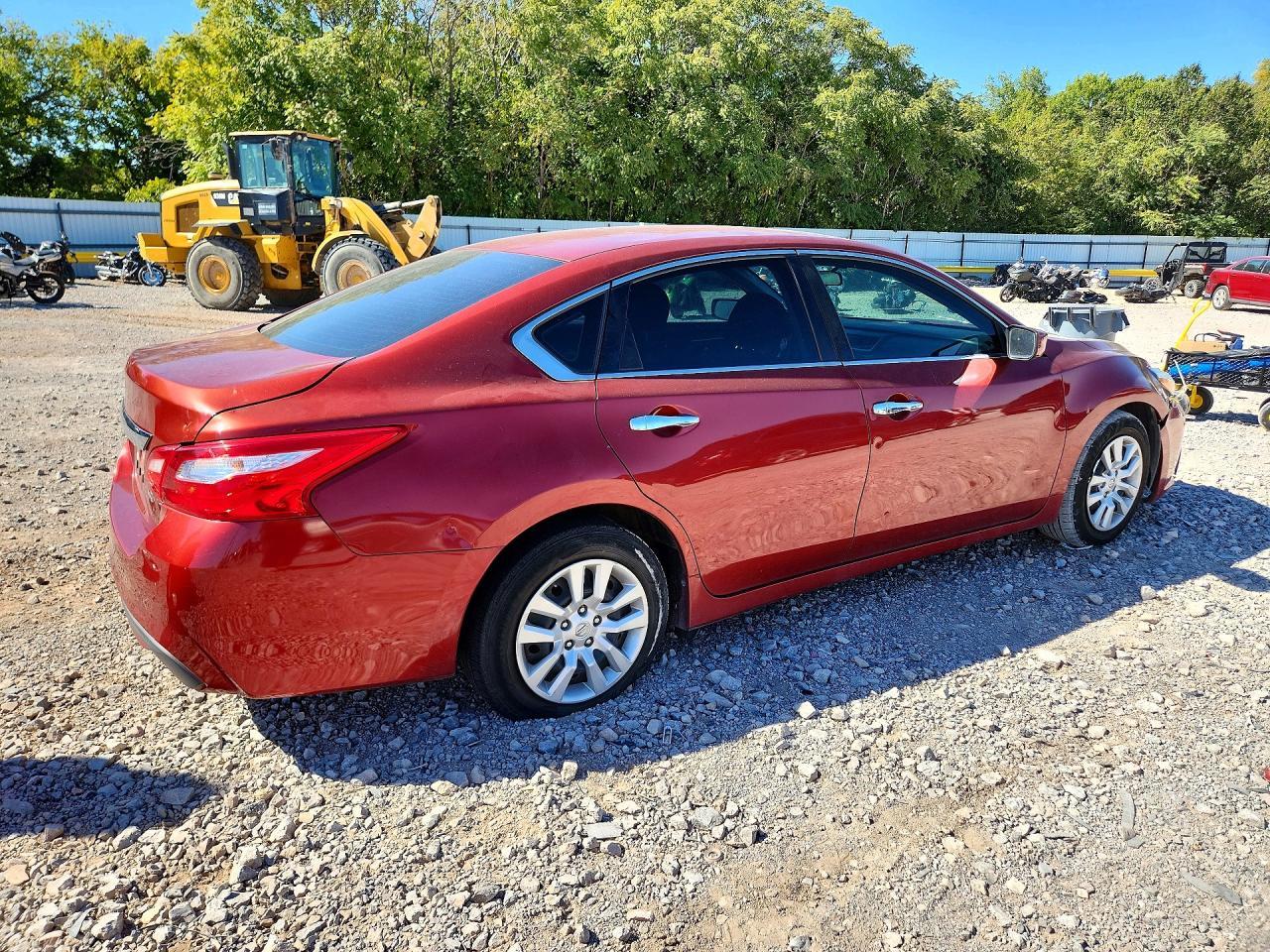 2016 Nissan Altima 2.5 S - Фото 3