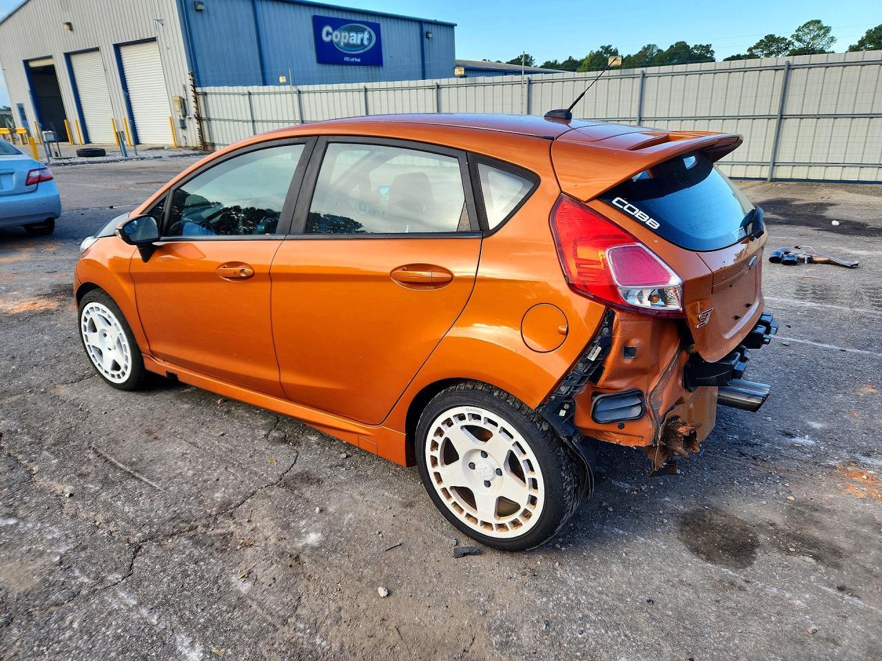2017 Ford Fiesta - Фото 2