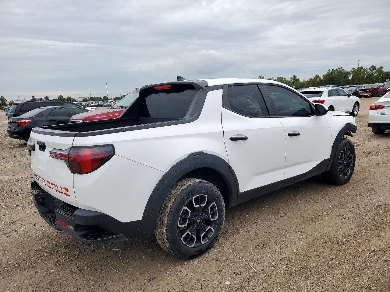 2024 Hyundai Santa Cruz Se - Фото 3