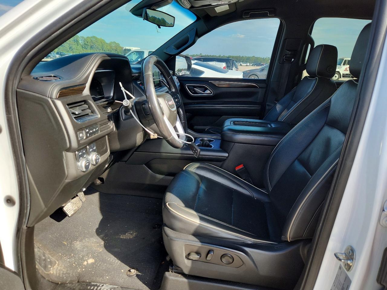 2022 GMC Yukon Xl K1500 Sle - Image 7